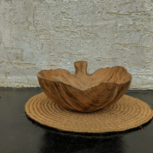 handcrafted wooden bowl (30cm – 11cm)